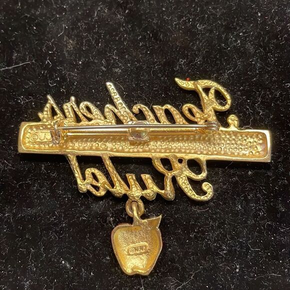 Vintage 2.3” Joanette Jewelry Teachers Rule gold tone brooch ruler enamel apple - Picture 9 of 13